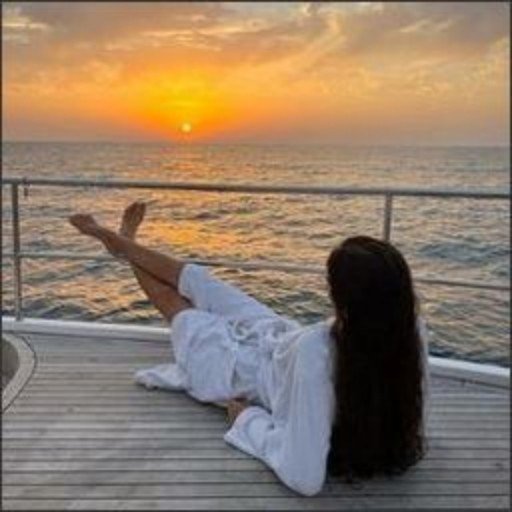 vigisson32355's profile picture. Find beauty in the small things. 🔍🌸💎