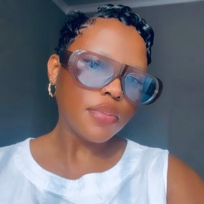 Lesedi__Larona's profile picture. New damn account!