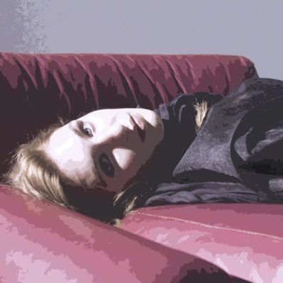 whereishellll's profile picture. 