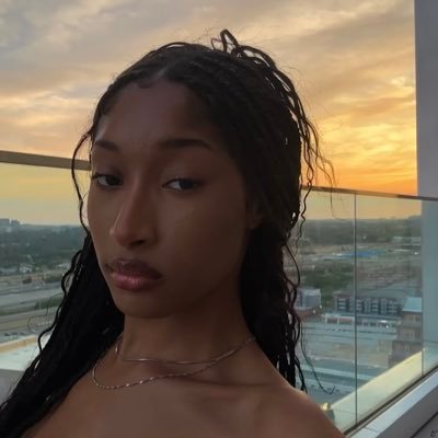 phoen0m's profile picture. a mostly safe space | ♎︎