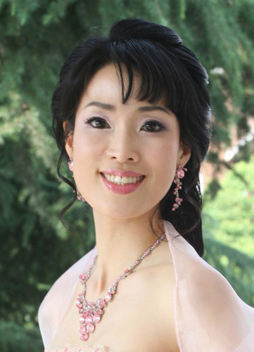 ahn2293's profile picture. 현)명품아트대표.한국화가/개인전16회,국내외 단체전300 여회,공모전 수상22회.대구광역시 동구청건축심의위원,경찰청 외사자문위원....역)경북대출강(1998~2008).성명라이온스 회장(2010~2011).여경회 회장.