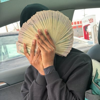 findmeallzpaps's profile picture. https://t.co/P955p70qfc