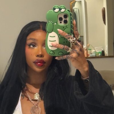 anatomistobaa's profile picture. Relatable thoughts • Everyday humor • FC Bayern Munich vibes ❤️⚽️