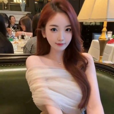 KingRutherf0rd's profile picture. 兼职，平时比较少，请温柔点！