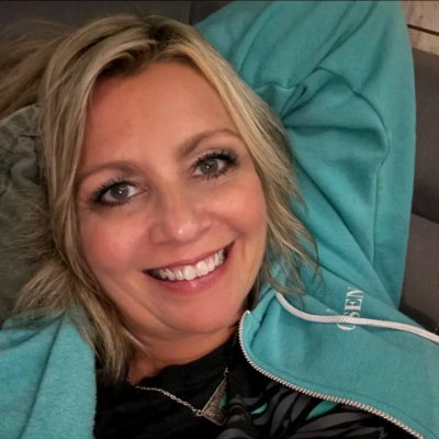 SonyaYeary's profile picture. Artist/Songwriter/Vocals