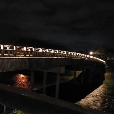 victor_strak's profile picture. ガーデニングで気分転換してます。花や緑って癒されるね。