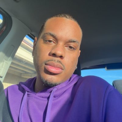 BoynamedTroy_'s profile picture. 25 | Queer | lover of drag, r&b and all that’s between, 18+