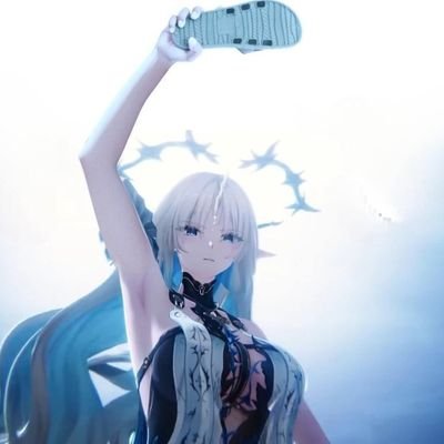 Luz02219's profile picture. 