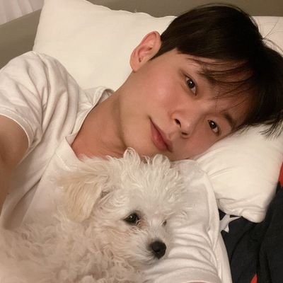 happy920613's profile picture. 