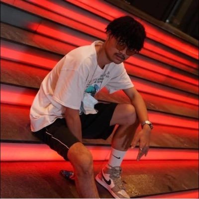 sntheman's profile picture. 