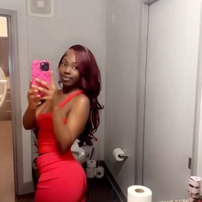 kissessfrmlaay's profile picture. IG: @kisessfrmlaay