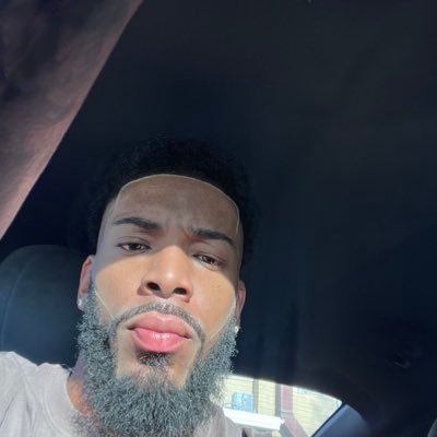 Former pro basketball player 🇺🇸🇪🇨🇫🇮🇱🇺🇱🇹