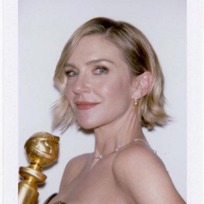 glowswen's profile picture. you’re my chappell roan. ✨mine✨ hop on the Yuribus 🏳️‍🌈