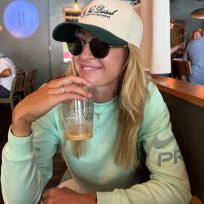 Nelly0819579199's profile picture. Hello 👋 my good fans follow me for my second account 🥀