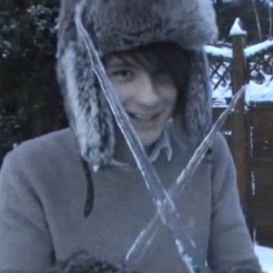 sisterdann's profile picture. hi this is phil i’m not here right now, please leave me a message after the rawr | free 🇵🇸🇨🇩🇸🇩