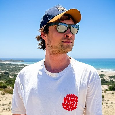 reyst's profile picture. ✌️