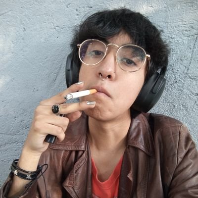 vivoenelabismo's profile picture. 18 años, no pretendo tener la verdad, todo depende del contexto. A LA MIERDA EL RECOV // infj 2w1 // #venttwt #obstwt #drugtwt #shtwt #edtwt