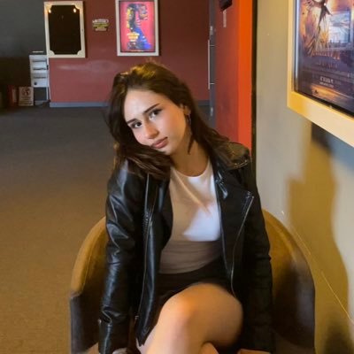 hhiilaaaly's profile picture. 