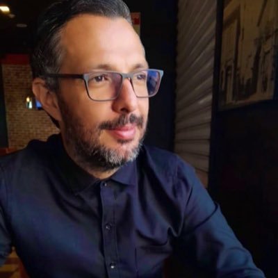 emamirpe's profile picture. La única manera efectiva de fastidiar al diablo, consiste en hacerle creer que no creemos en su existencia.