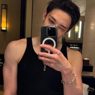 lv9dereo's profile picture. pobre el amor que de pensamientos se alimenta