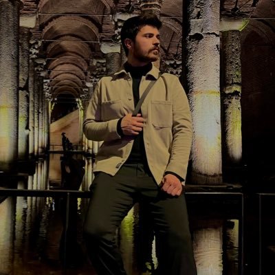 ahmeebzkr's profile picture. Bişeylerin değişmesi lazım