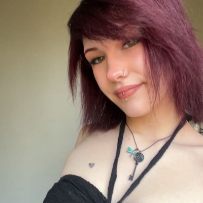 hnnahsellin's profile picture. Text me for content prices ❤️