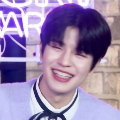 linopoetrys's profile picture. https://t.co/oMxDlu5peX