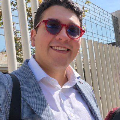 AWinniebert's profile picture. 35 ā// INTJ// cirujano general //cirujano vascular // amante de los perritos 🐶, café, ramen.