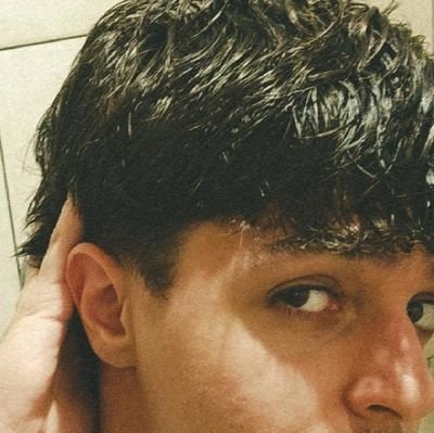 lipeee_e's profile picture. Um nerd qualquer