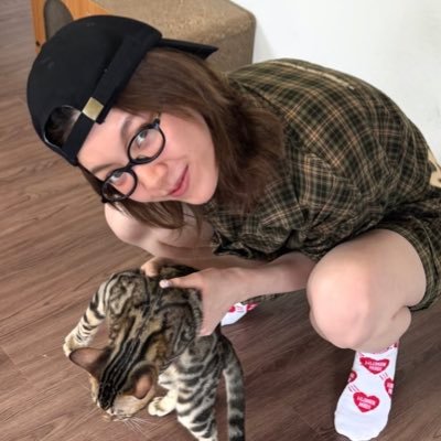 vousmacheri's profile picture. 