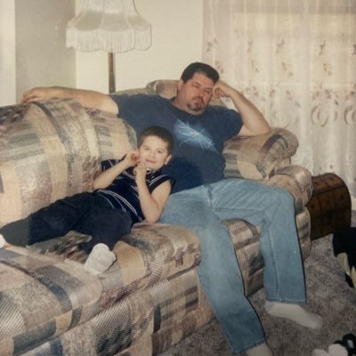 BradyH34's profile picture. God has blessed me beyond belief with Sherri, Eloise, and Baylor Lewis. I only kneel to god.