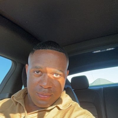 Calhooligan's profile picture. this is how a motivated man moves.