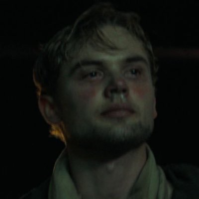 leobbins's profile picture. here’s to the fools who dream ⋆˙⟡