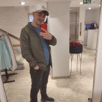 Kursatylmazx's profile picture. 😊