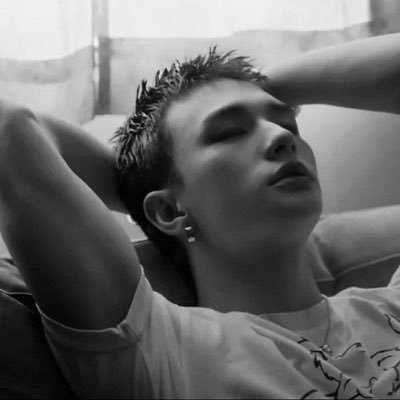 brycheater's profile picture. 