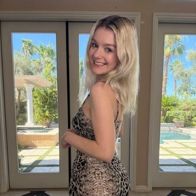 KateMilly313244's profile picture. 