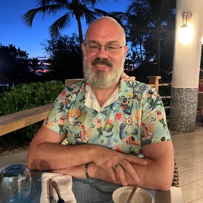 gel_ich_bin_ok's profile picture. Art lover, avid reader, formerly Amish, supporter of democracy, Married to @neverbetter75 .