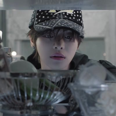 lostiinleo's profile picture. 리오 고앵이 복복복해주기