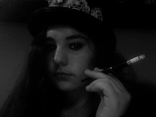 PatateVacant's profile picture. Poète à mes heures perdues, je suis une pomme de terre schizophrène qui se prend pour un renard.