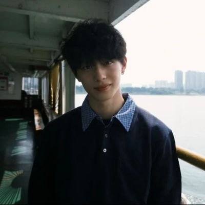 secec's profile picture. 