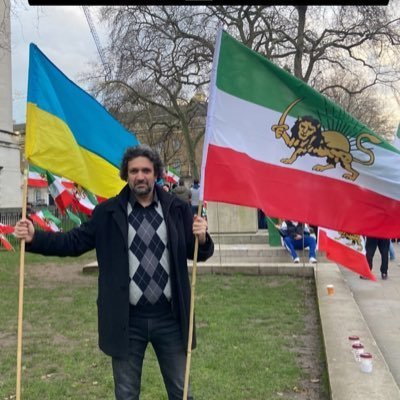 SehatiKourosh's profile picture. Iranian Journalist ❤️🤍💚