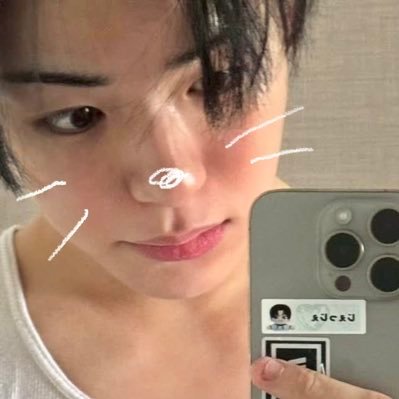 yjashblu's profile picture. ⓘ แจย้อก 재혁씨