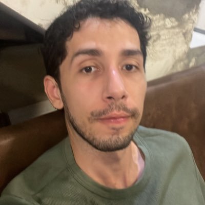 sinefromayhem's profile picture. obcecado por lady gaga e também cantor e compositor ❤️