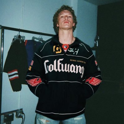 lylacwines's profile picture. 花樣年華