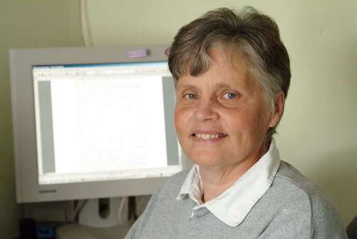 dianakimpton's profile picture. Children’s author who also writes for grown-ups. Horse lover and very bad ukulele player