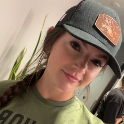 brendaatrevinoo's profile picture. Fine, focused, and not bored—just selective. I like depth, consistency, and men who stand on business. If you can match energy, say less. 😌”