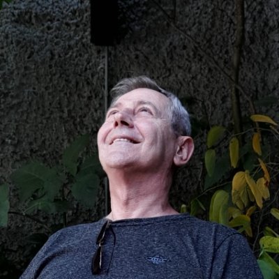 OsvaldoPicardo's profile picture. escribo,  leo y he sido docente  
ver si les interesa https://t.co/2WwUsWhlTw