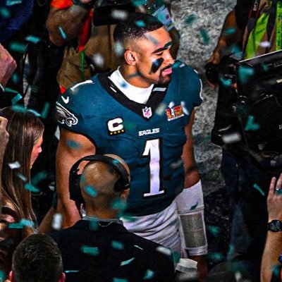 notcrotonix's profile picture. avid philadelphia sports fan. jalen hurts defender until the end, the eagles ARE winning super bowl LXI