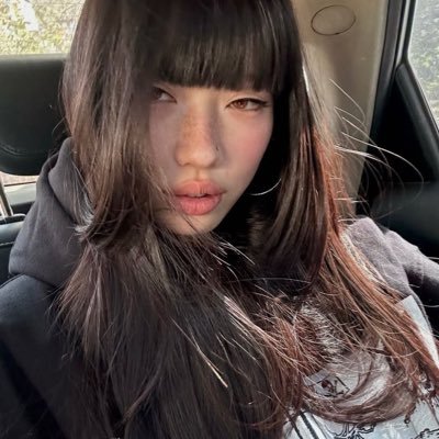 pvrisveil's profile picture. 