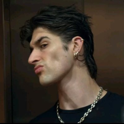 babadesuvaco's profile picture. ⠀⠀⠀⠀⠀⠀💚: garret & ezreal ⠀⠀⠀⠀⠀⠀